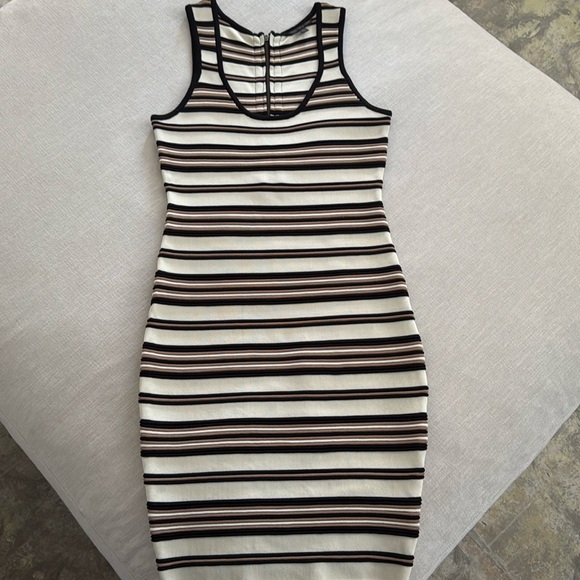 Moving - Picture 1 of 3